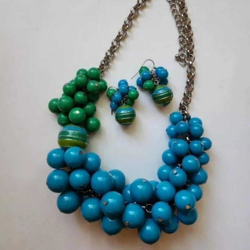 Chunky Multicolor Beaded Necklace with Matching Earrings